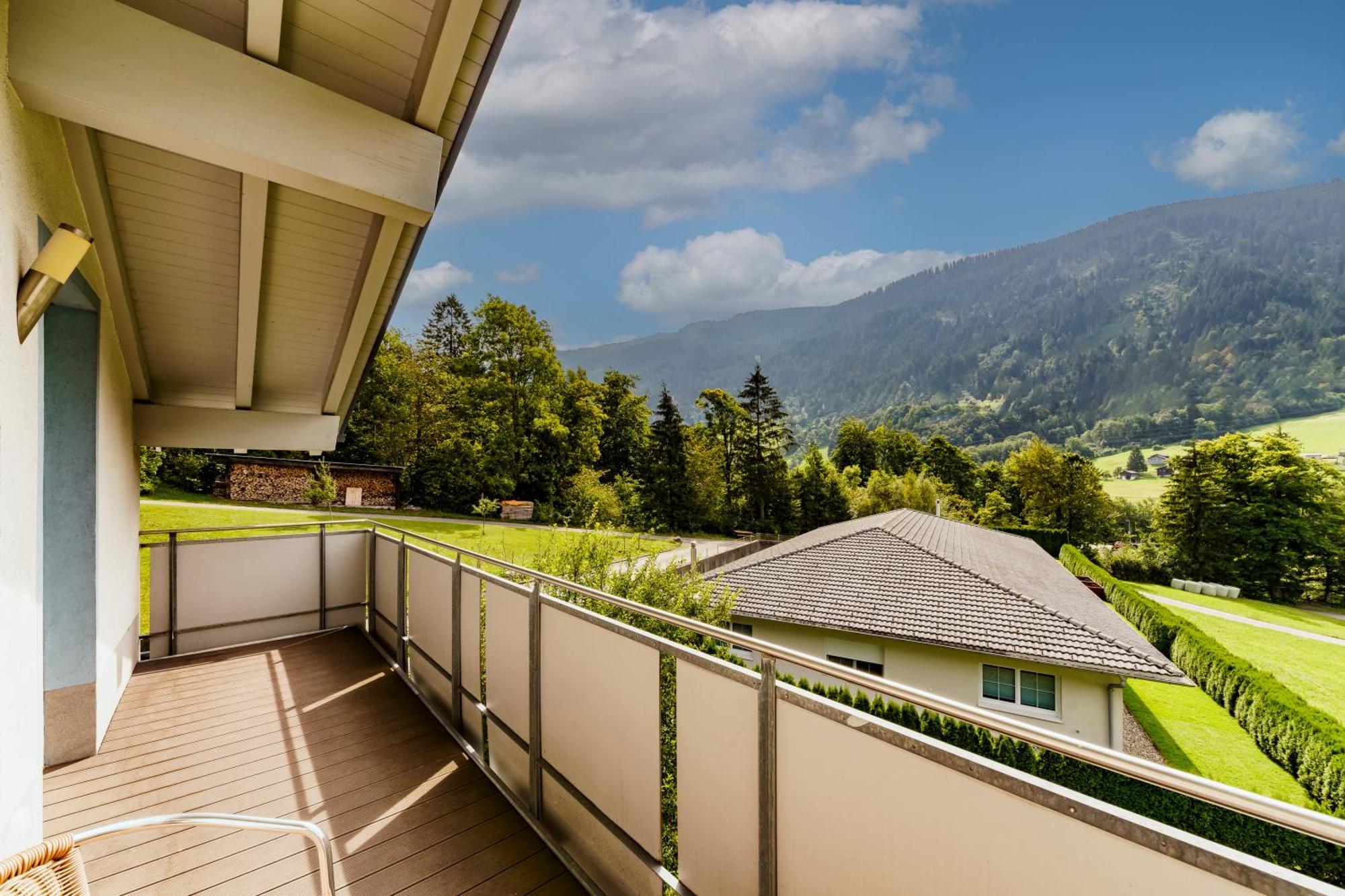 Haus Roecken Apartment Dalaas Exterior photo